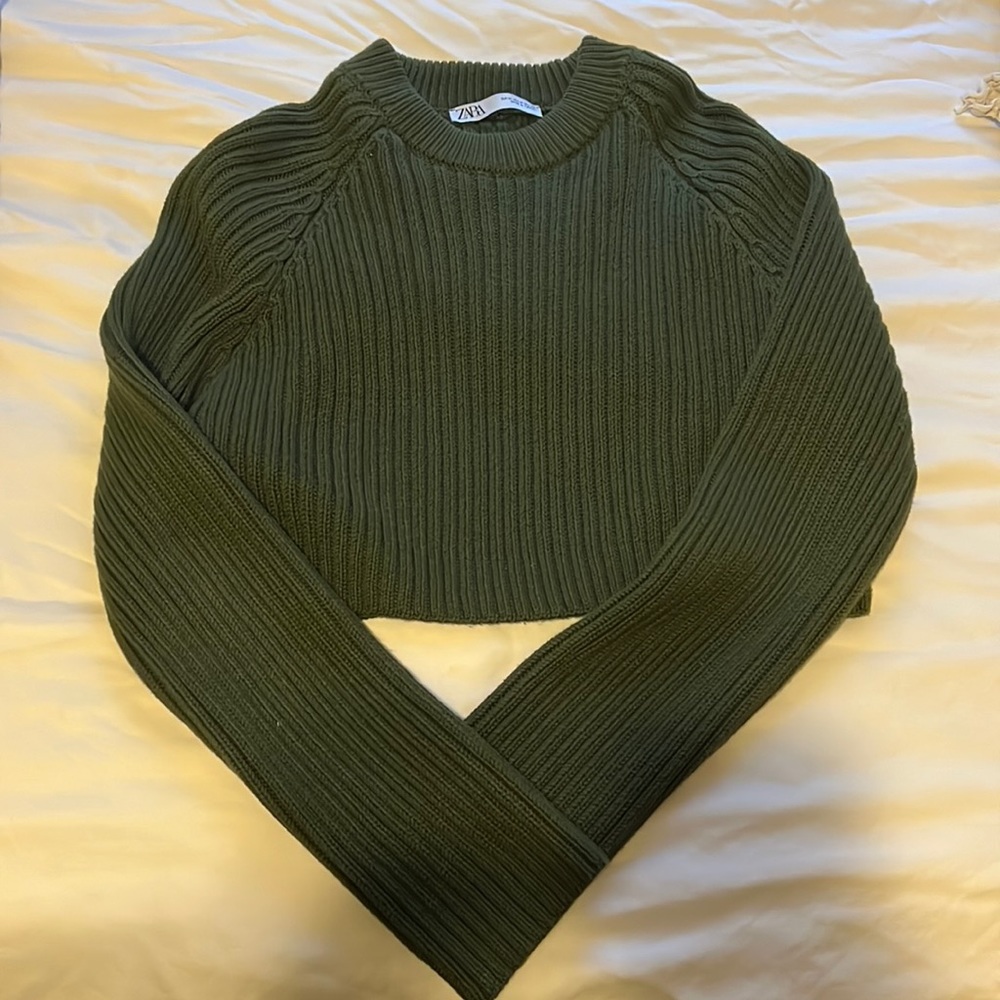 Cropped Green Sweater